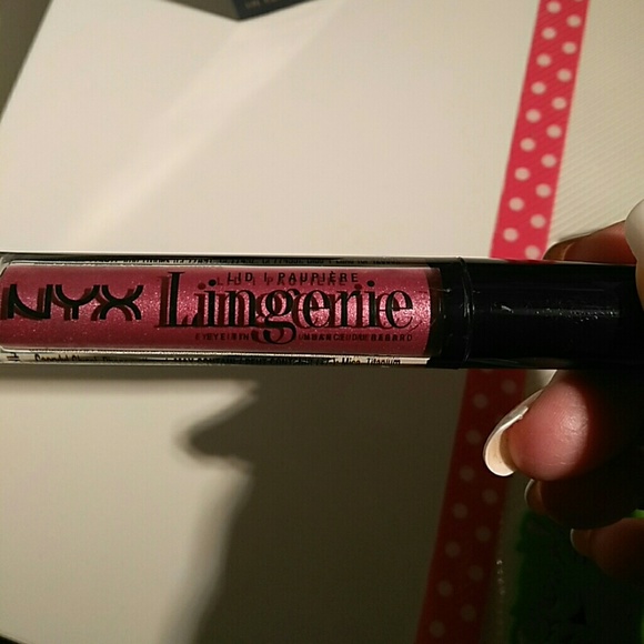 💲3×$18💲Nyx lingerie eye tint - Picture 3 of 4